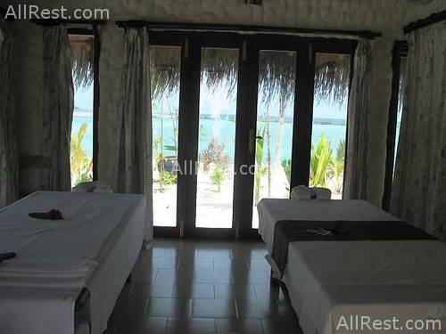 Dhonveli Beach & Spa 17